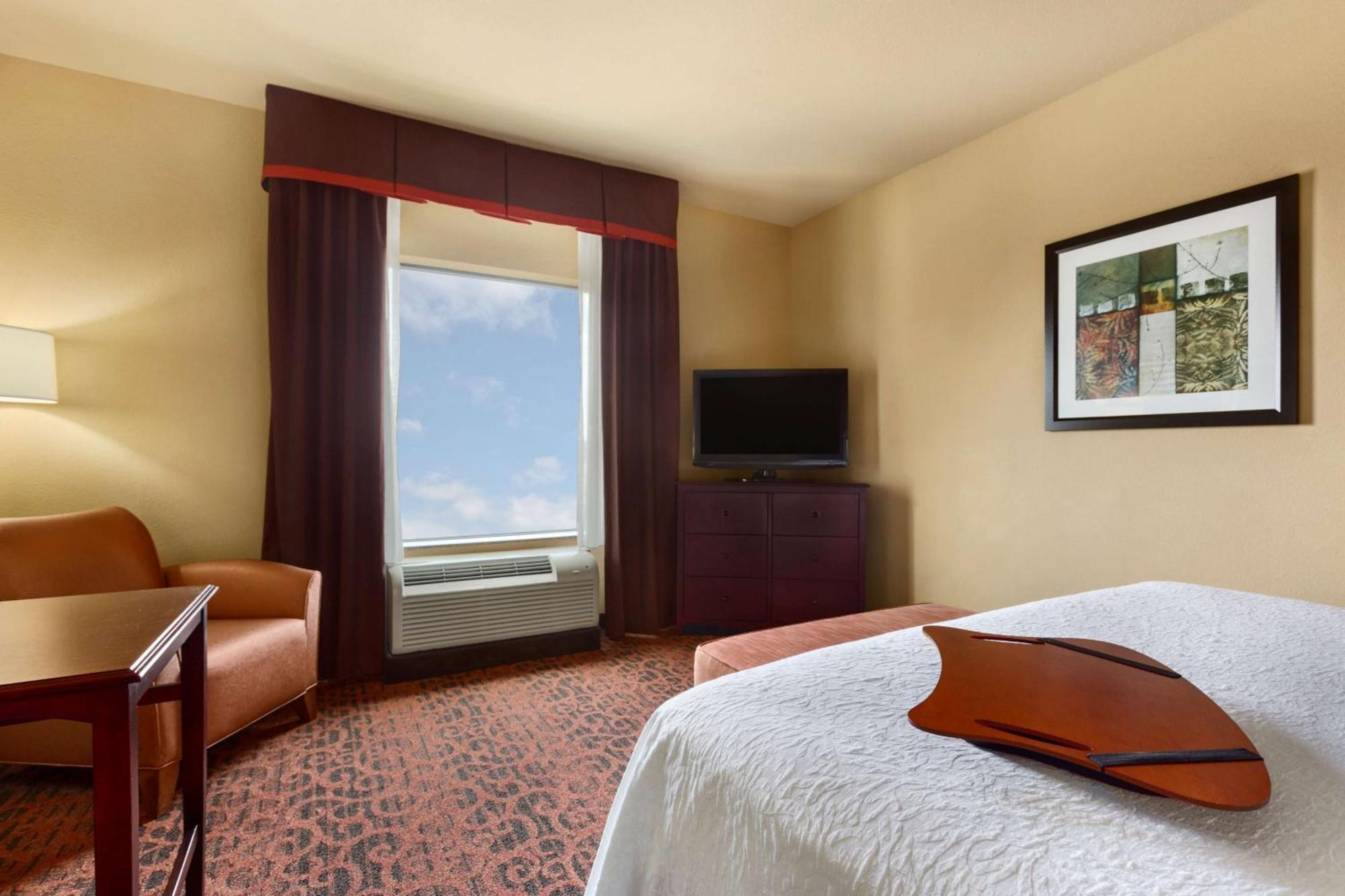 Hampton Inn & Suites Mission Kültér fotó